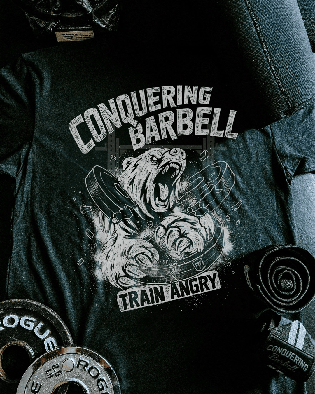 Train Angry Grizzly tee in Black: a raging grizzly exploding through 100 lb plates