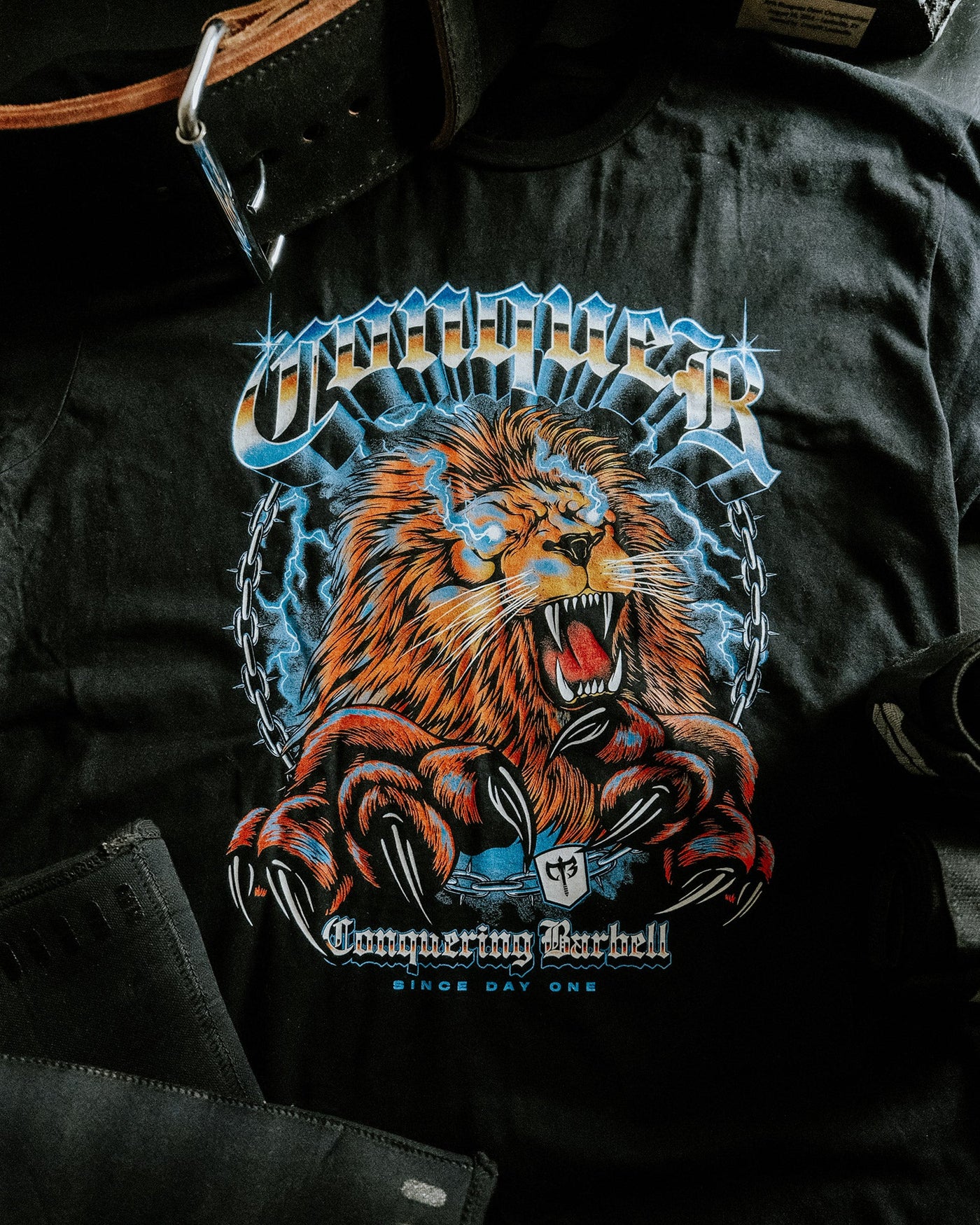Conquering Lion - Black Tee - Conquering Barbell